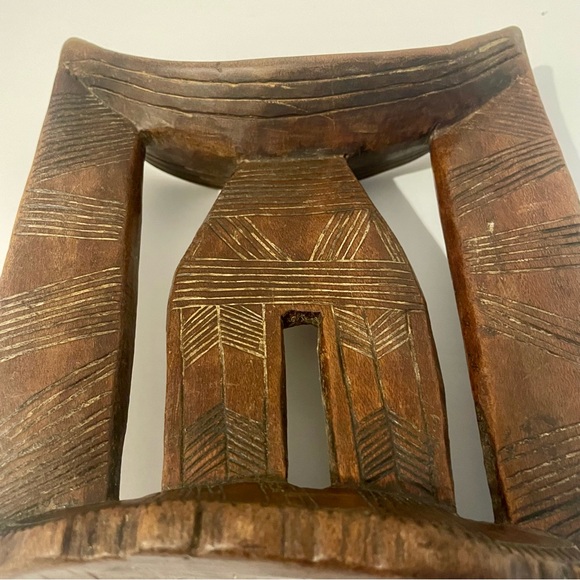 Vintage Utopia, South African Carved Wooden Headrest Neck Rest Pillow - Picture 5 of 9